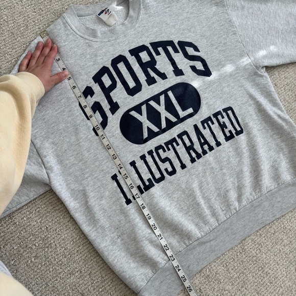 Vintage Sports Illustrated XXL Sweatshirt - Picture 5 of 11